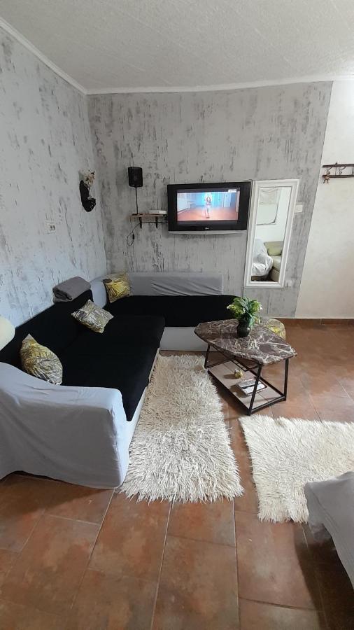 סובוטיקה Kosta Apartments מראה חיצוני תמונה