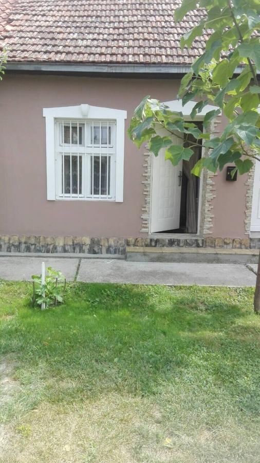 סובוטיקה Kosta Apartments מראה חיצוני תמונה